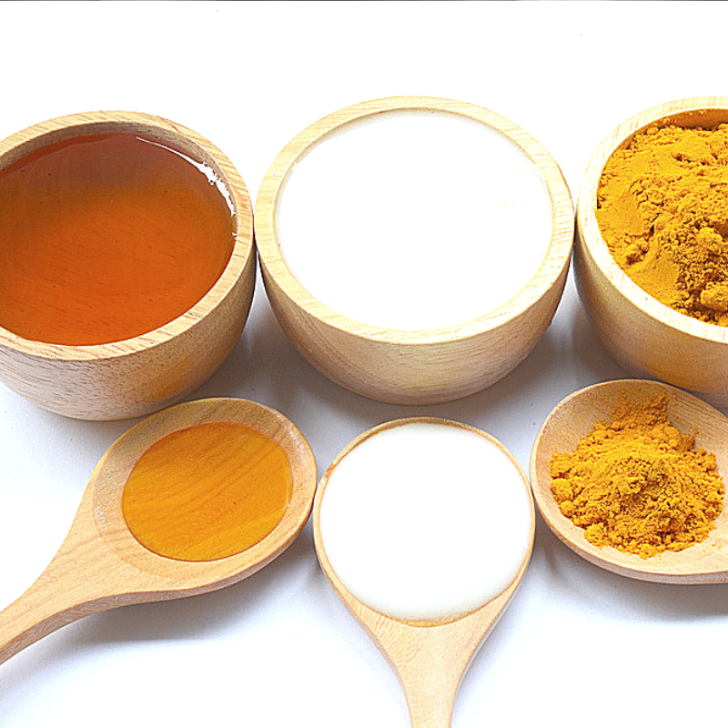 DIY turmeric nutmeg facemask