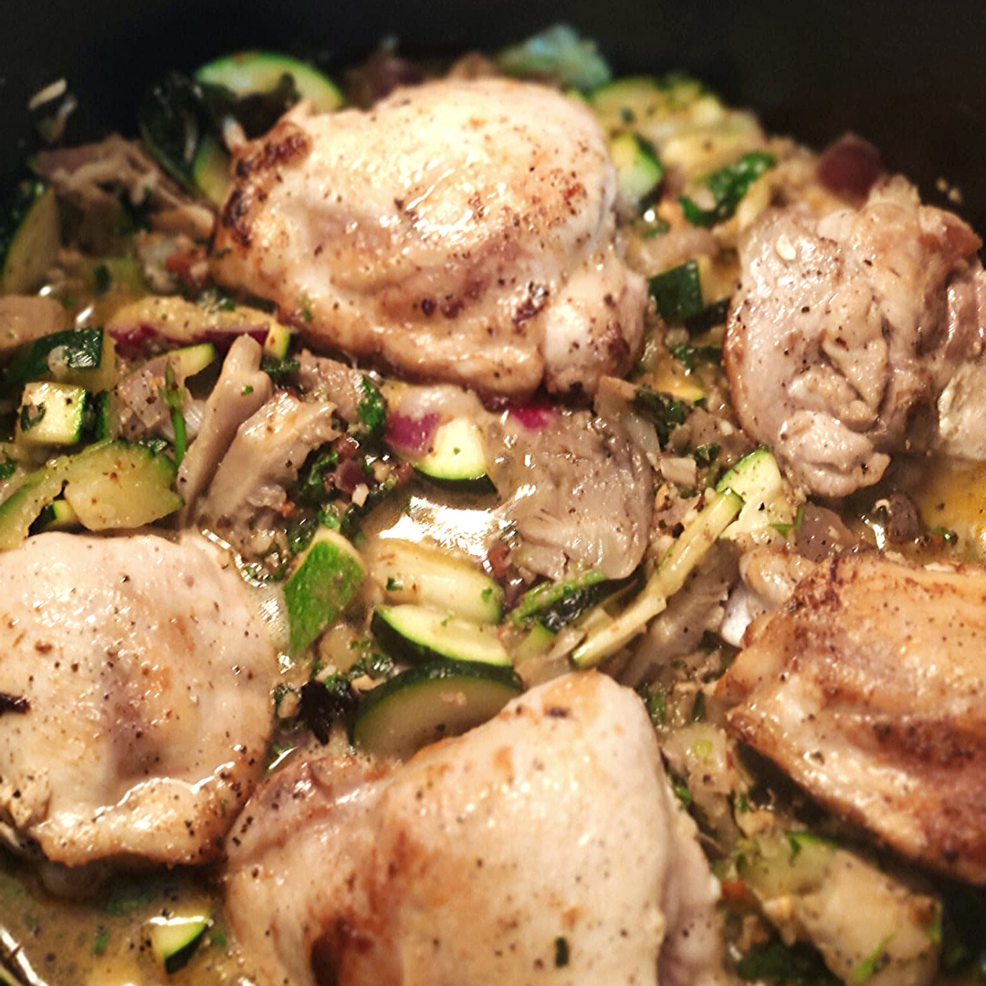 keto chicken and zucchini with Herb salsa
